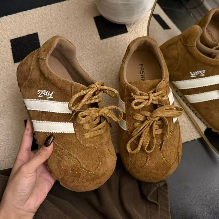 Damen modische Riemchen Sneaker aus Wildleder Drune