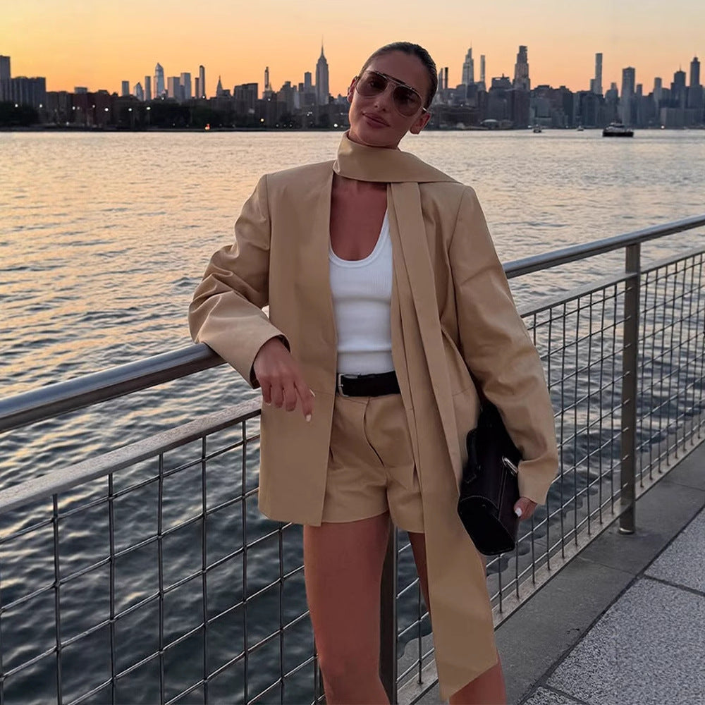 Damen Anzugjacke mit raffinierter Schluppe und weichem Schnitt Drune