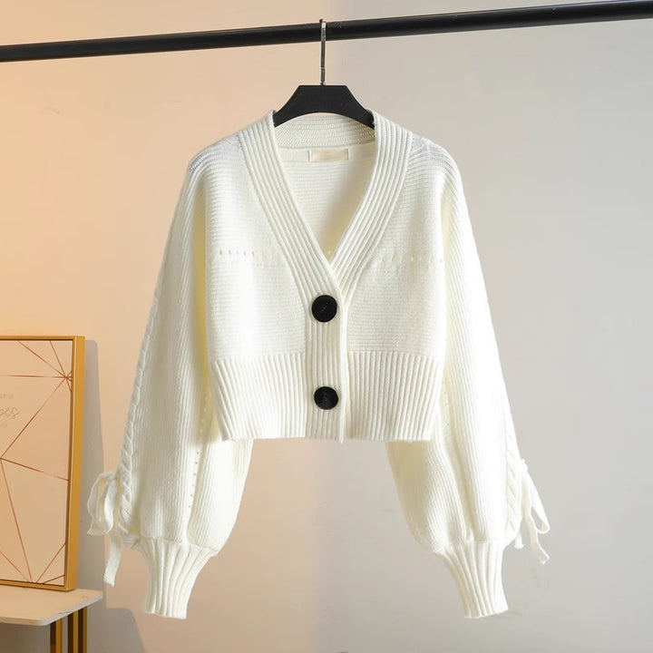 Damen modischer cropped Cardigan mit eleganten Knopfdetails und einzigartiger Rippstruktur Drune