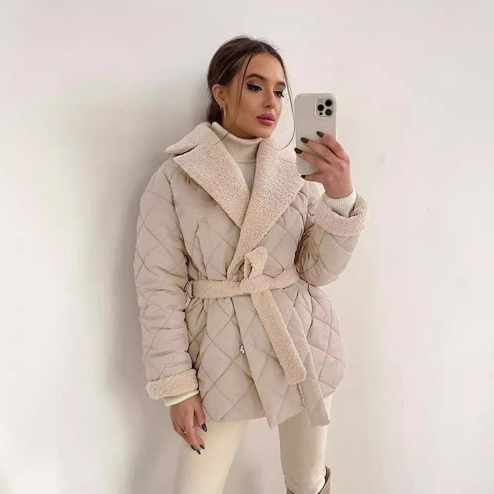 Damen gesteppte Winterjacke mit weichem Kragen und Gürtel Drune
