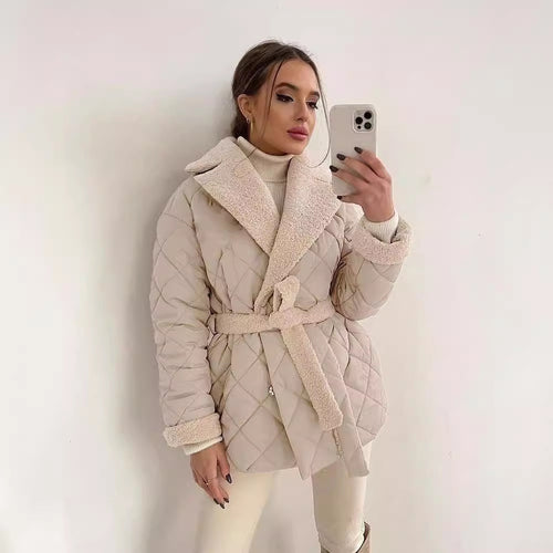 Damen gesteppte Winterjacke mit weichem Kragen und Gürtel Drune