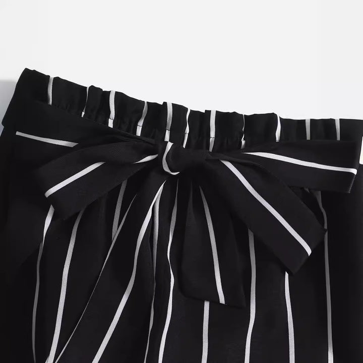 Damen gestreifte Freizeit-Shorts mit elastischem Bund und Bindegürtel Drune