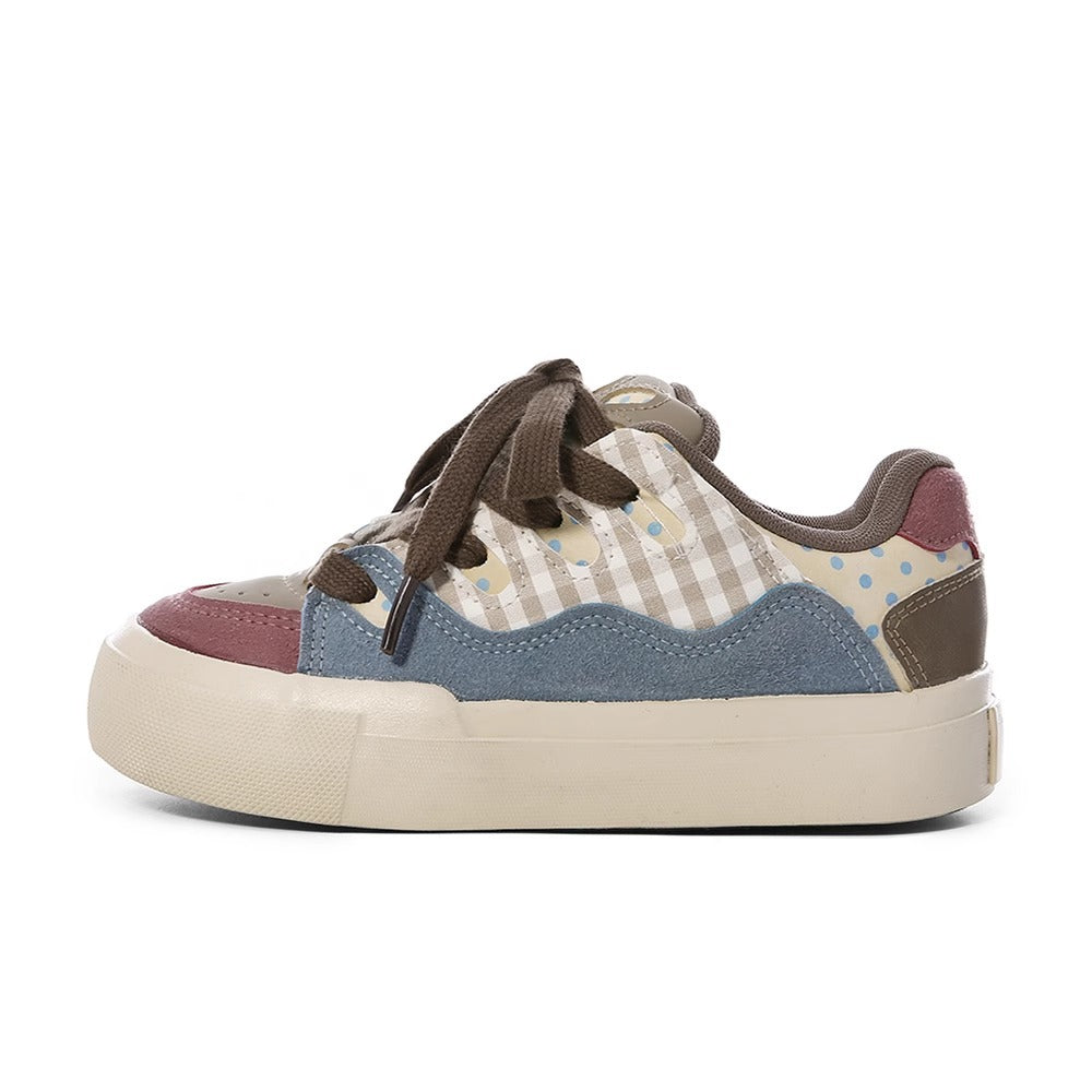 Damen Verspielte Sneakers mit Tiermotiven und dekorativen Schnürsenkeln Drune