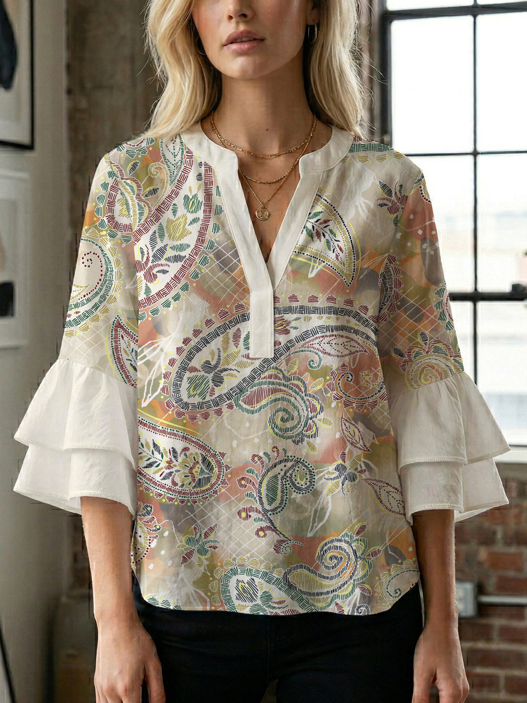 Damen Bluse mit voluminösen Rüschenärmeln und kreativem Floraldesign Drune