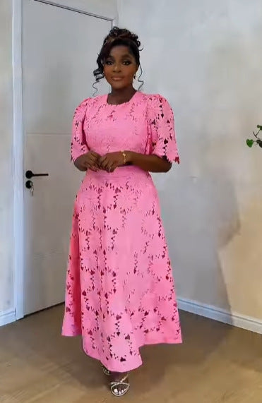 Damen gehäkeltes Maxikleid mit floralen Details Drune