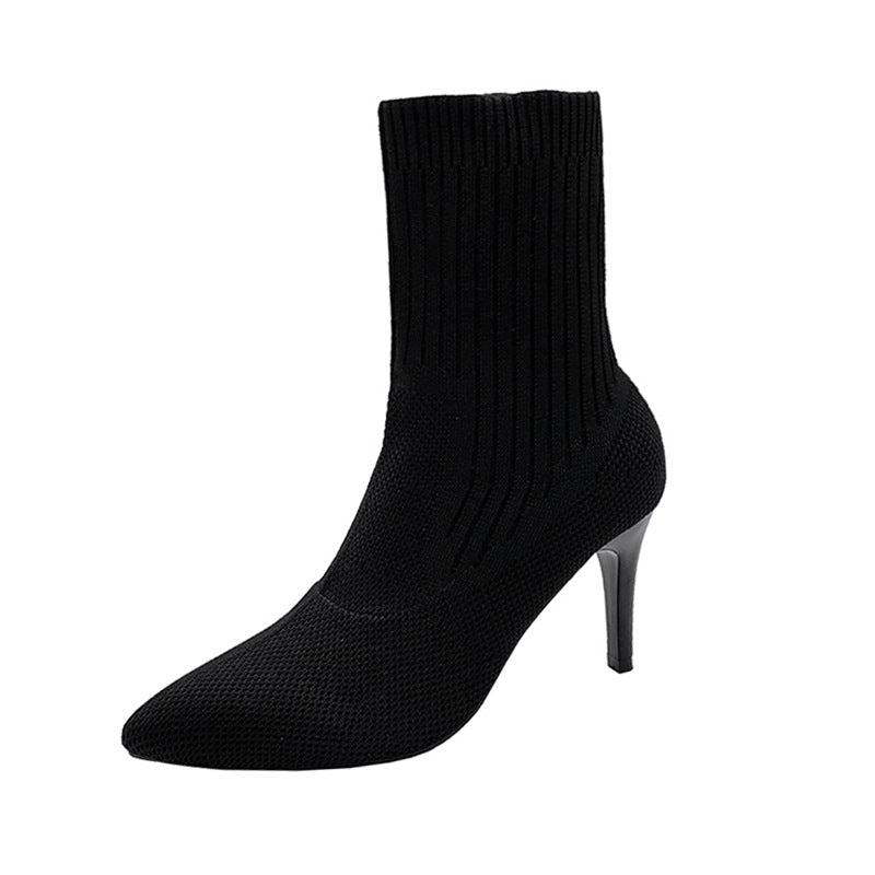 Damen nan Strick-Stiefelette mit konturierter Sockenkonstruktion, schlankem Pfennigabsatz und pointierter Vorderkappe Drune