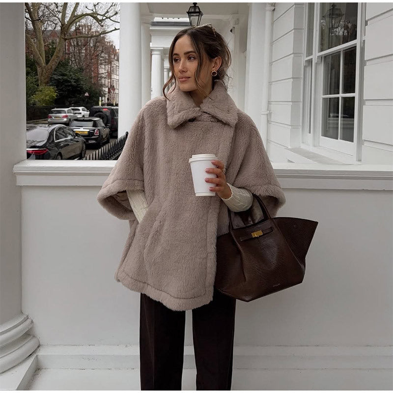 Damen Flauschiger Poncho Drune