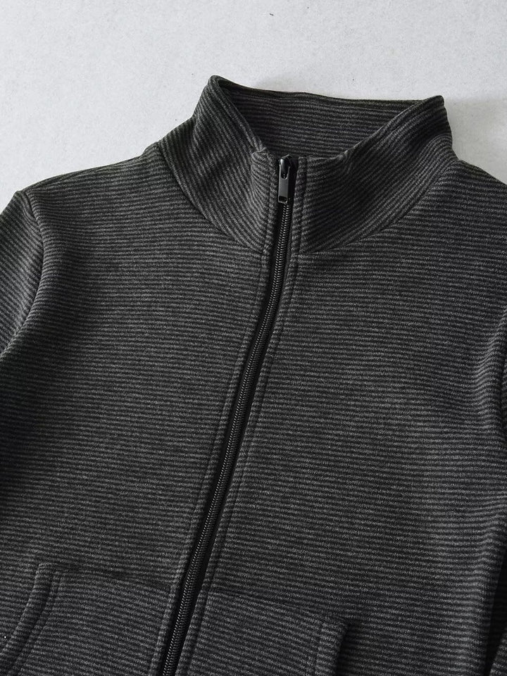Damen sportliches Set mit Stehkragen und weitem Hosenansatz Drune