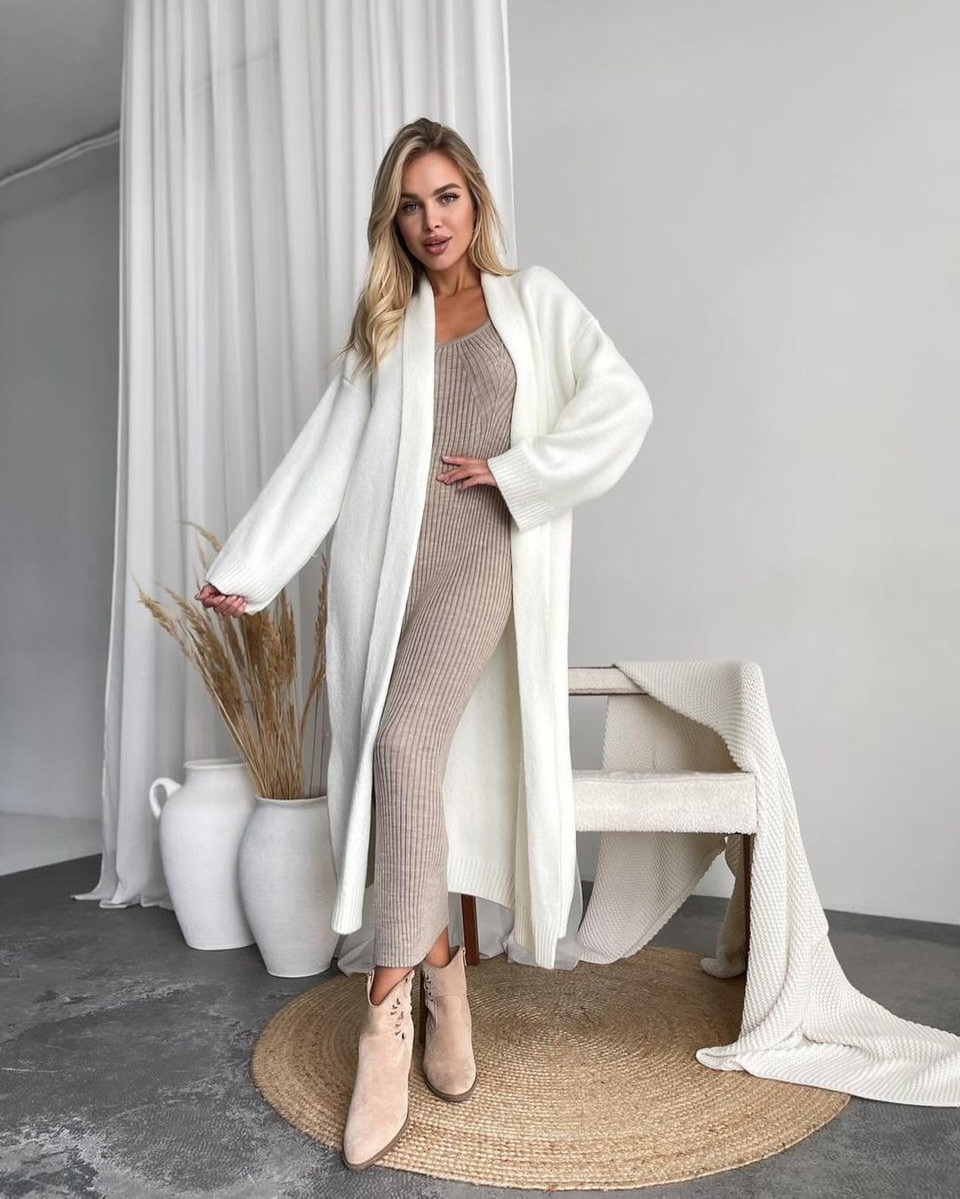 Damen Lange Strickjacke mit tiefem Kragen Drune
