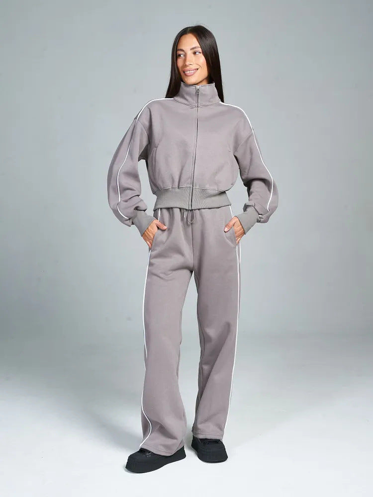 Damen sportliches Freizeit-Set mit hochgeschlossener Jacke und weit geschnittenen Hosen Drune