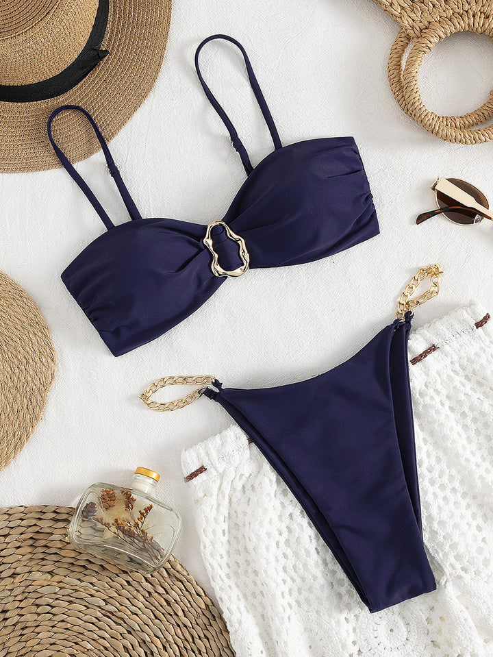 Damen Bikini mit dekorativem Anhänger und zarten Kettenriemen Drune