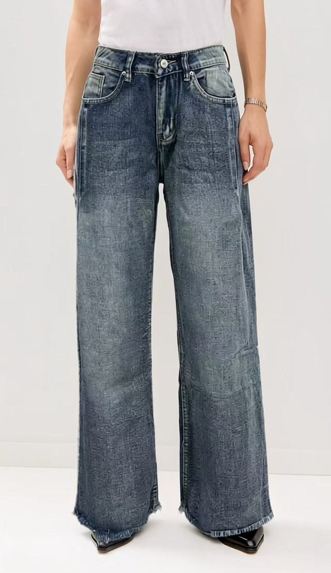 Damen weite Denim-Jeans mit kreativem Muster und fransigem Saum Drune