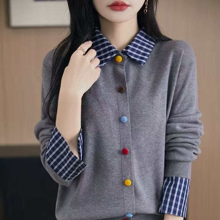 Damen Strickjacke mit bunten Knopfdetails Drune