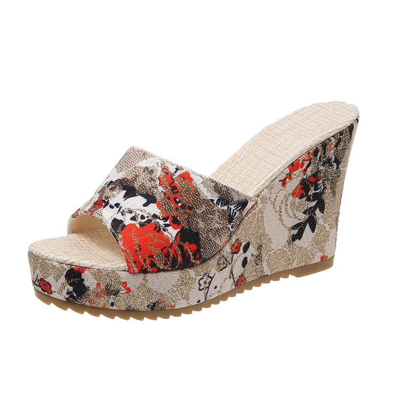Damen nan Keilabsatzpantolette mit floralem Jacquardstoff und Plateau Drune