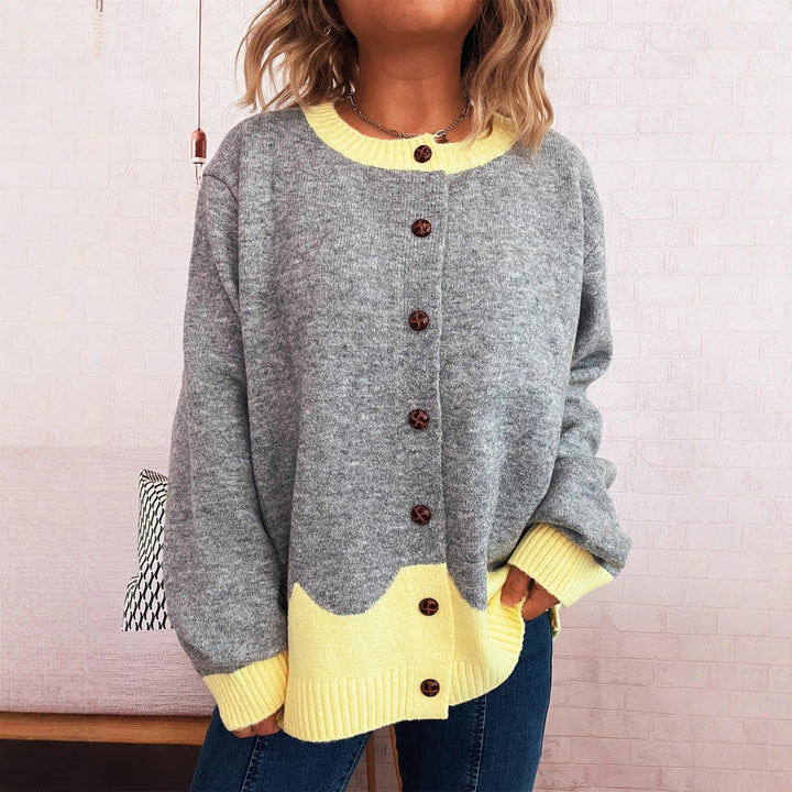Damen kuschelige Strickjacke mit kontrastierenden Bündchen und Knopfdetails Drune