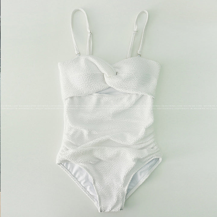 Damen Einteiler Badeanzug mit elegantem Wickeldesign und modischen Rüschendetails Drune