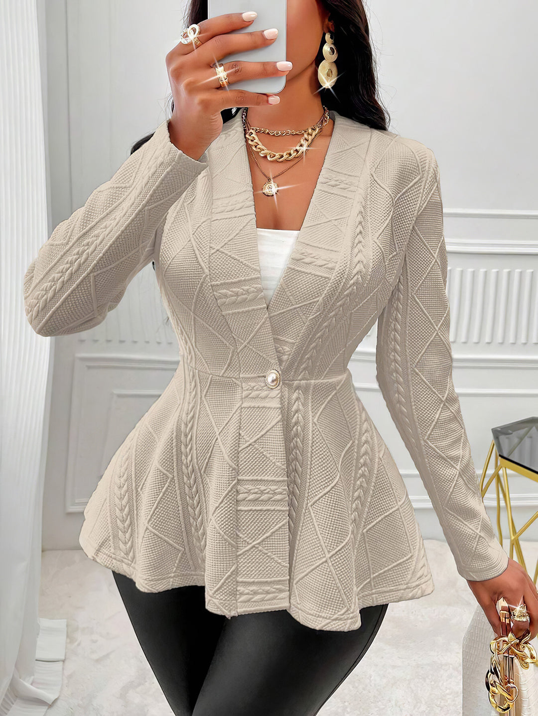 Damen modischer Blazer mit strukturiertem Design und taillierten Details Drune