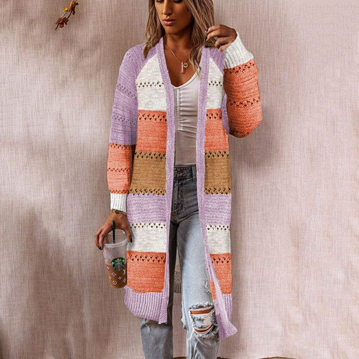 Damen Strickmantel mit modernem Streifenmuster und Spitzenakzenten Drune