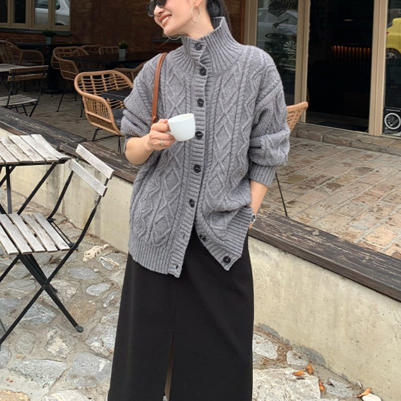 Damen Strickjacke mit hochgeschlossenem Kragen und strukturierter Oberfläche Drune