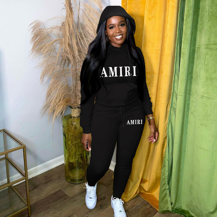 Damen Jogginganzug mit modernem Logo Drune
