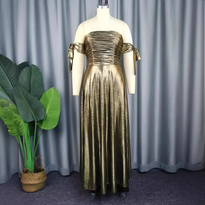 Damen glamouröses Abendkleid mit schulterfreiem Design und eleganten Raffungen Drune