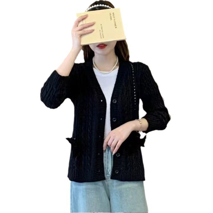 Damen Strickjacke mit dekorativen Taschen und Wellenmuster Drune