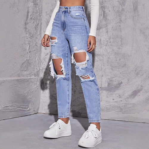abgetragene gerade geschnittene Jeans