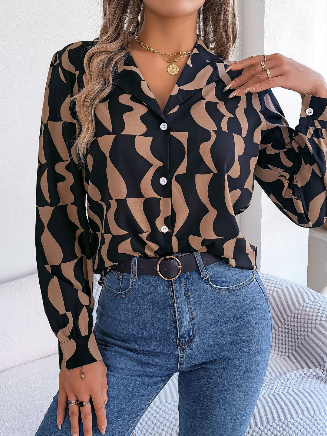 Damen Bluse mit modischem Grafikdruck und elegantem Kragen Drune