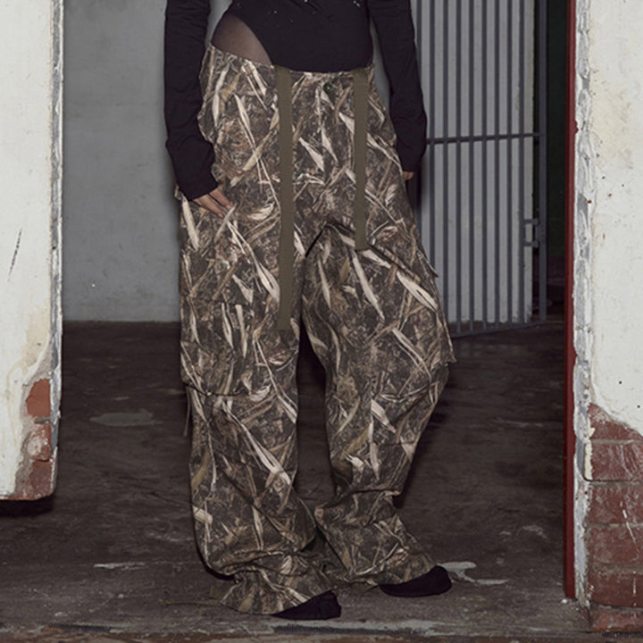 Damen Utility-Hosen im Camouflagedesign mit verstellbarem Bund und praktischen Seitentaschen Drune