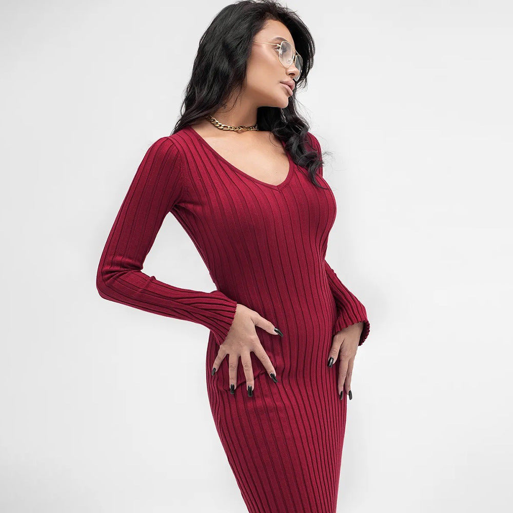 Damen Strickkleid mit tiefem V-Ausschnitt und eleganten Rippdetails Drune