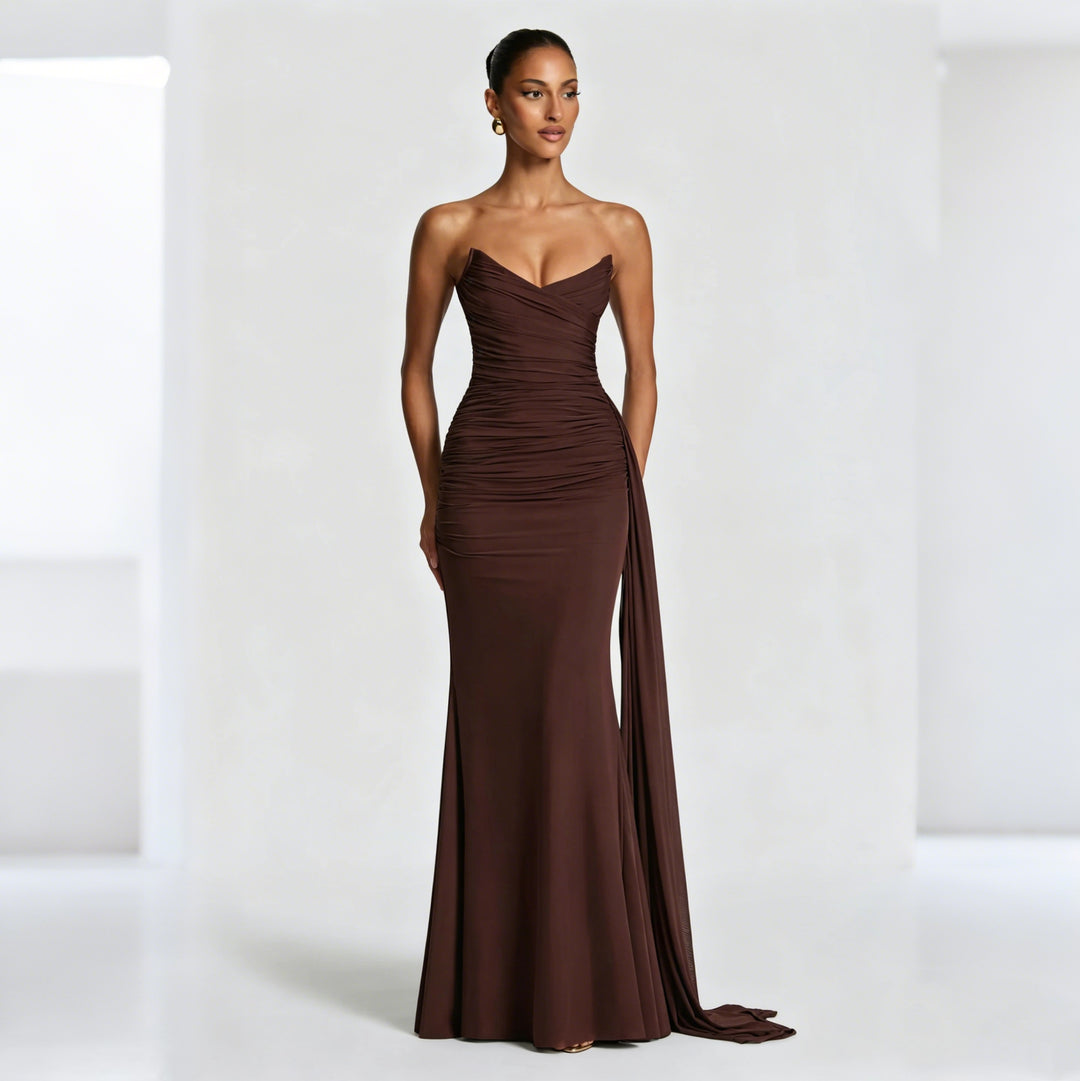 Damen Elegantes und figurbetontes Abendkleid mit asymmetrischen Drapierungen Drune