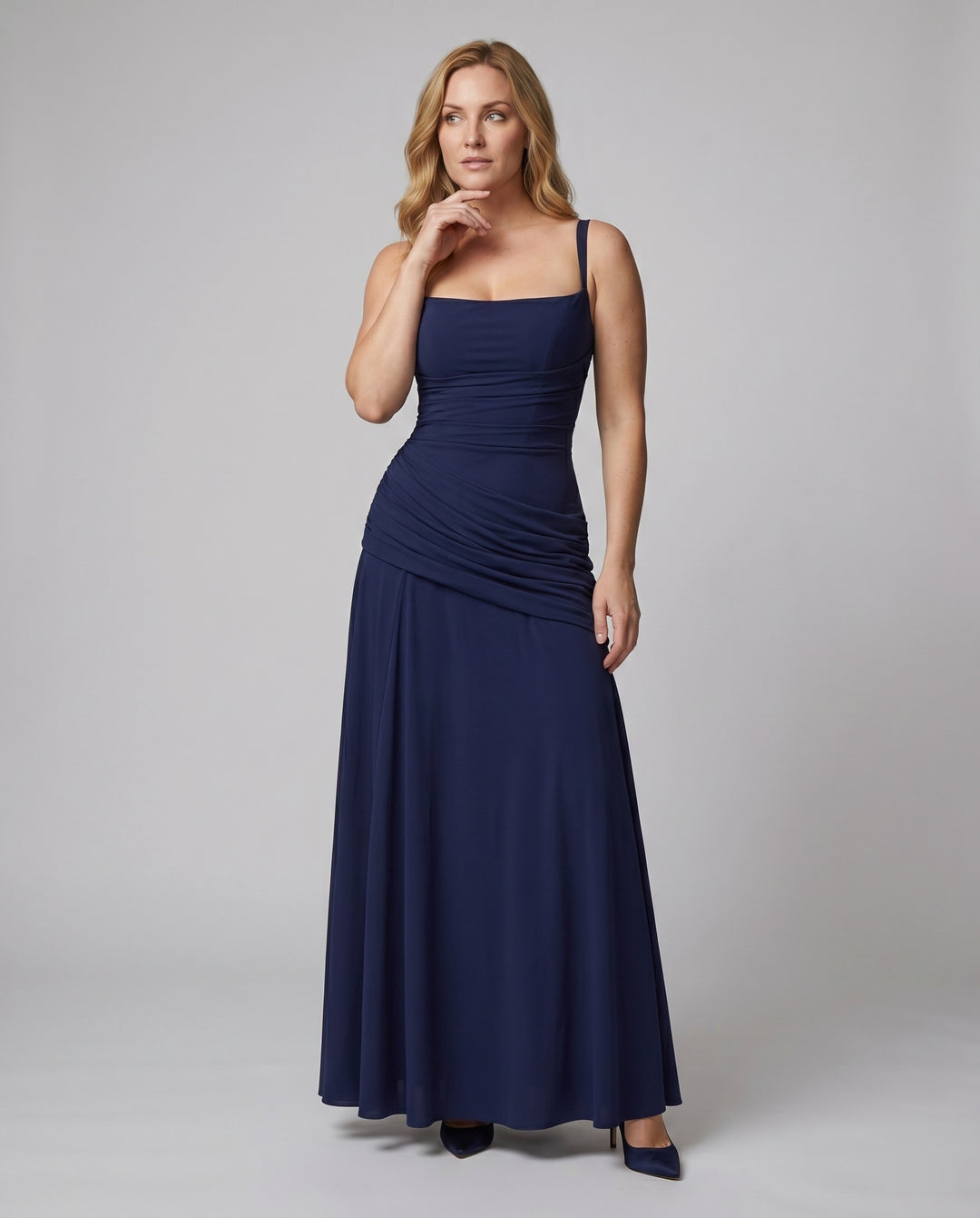 Damen Abendkleid mit elegantem, tailliertem Schnitt Drune
