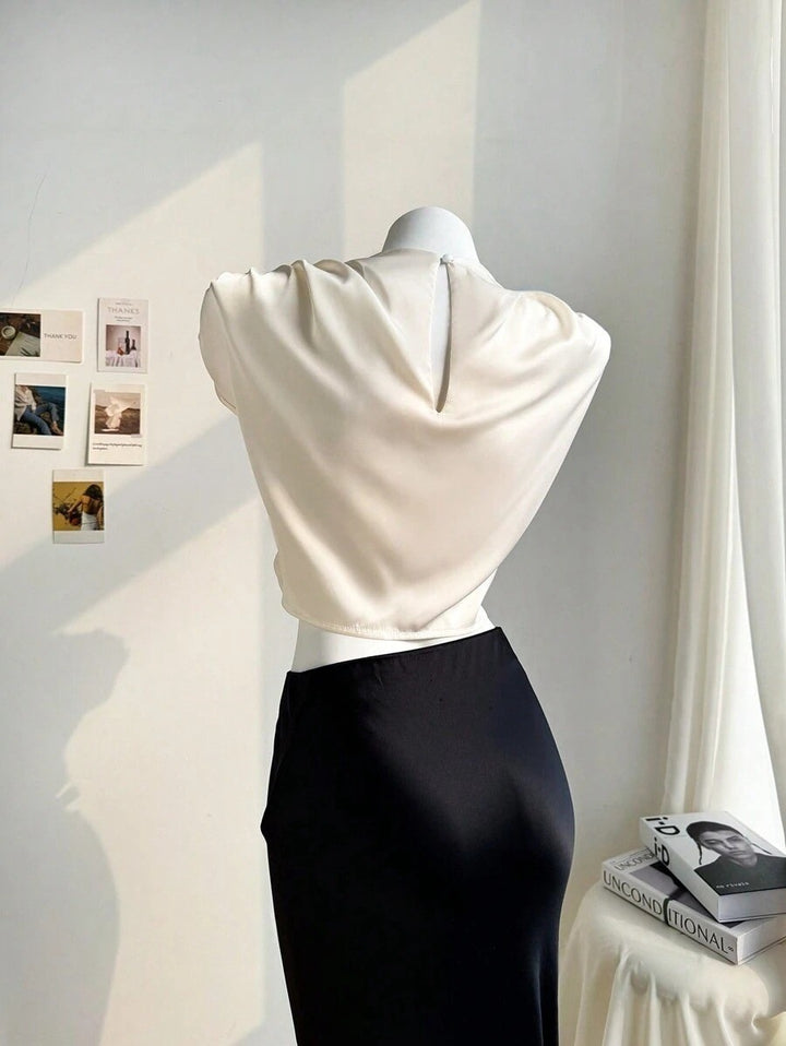 Damen Elegantes Crop-Top mit voluminösen Ärmeln und edlem Rückenausschnitt Drune