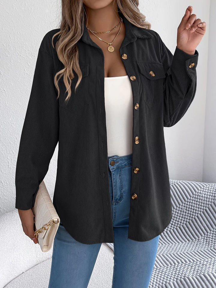 Damen Cordhemdjacke im lässigen Schnitt mit praktischen Taschen und eleganten Knöpfen Drune