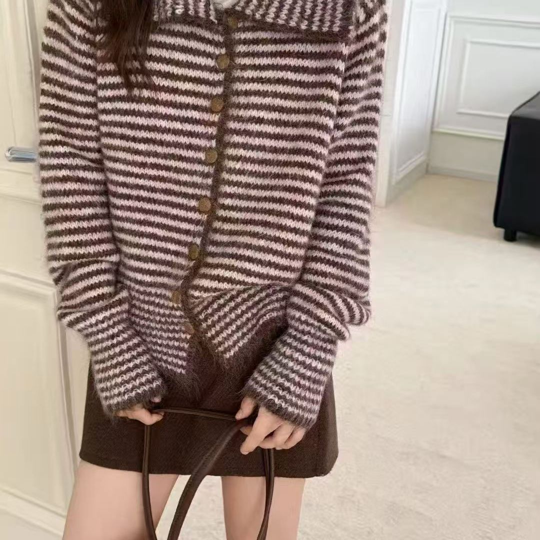 Damen Strickjacke mit großem Kragen und Knöpfen Drune