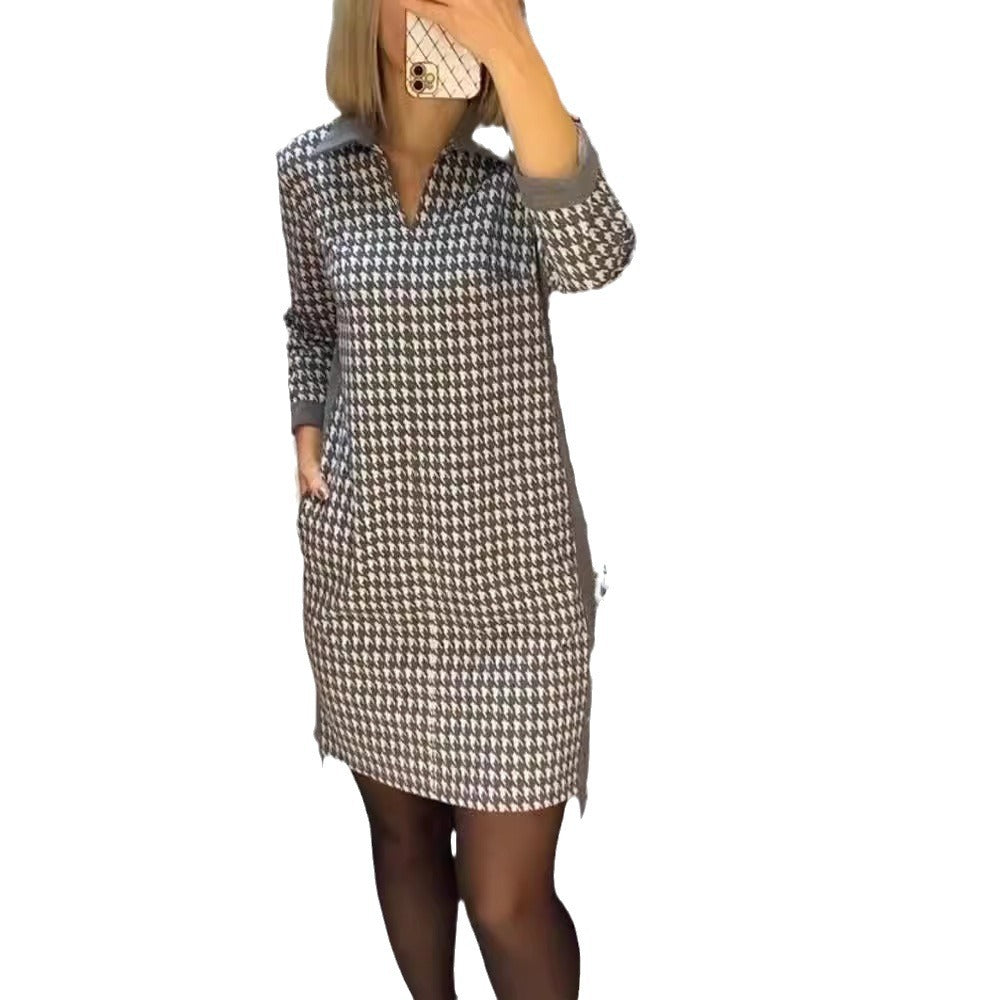 Damen nan Hahnentritt-Strickkleid mit umgelegtem Kragen, V-Ausschnitt, Eingrifftaschen und seitlichen Schlitzen Drune