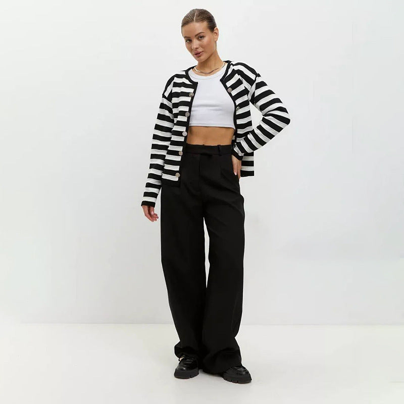 Damen Strickjacke mit modischem Streifenmuster und eleganten Knöpfen Drune