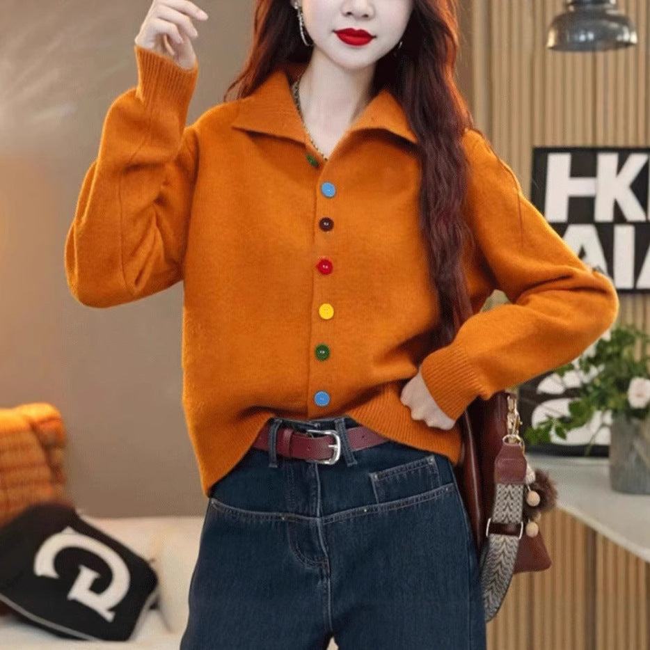 Damen gestrickte Kurzjacke mit bunten Knopfdetails Drune