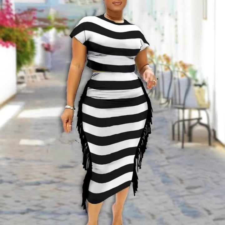 Damen Figurbetontes Kleid mit Streifen und Fransen Drune