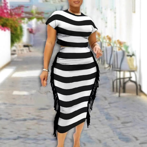 Damen Figurbetontes Kleid mit Streifen und Fransen Drune