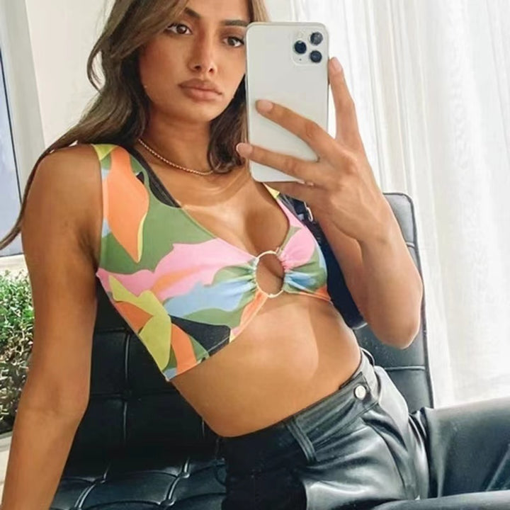 Damen Crop-Top mit tiefem V-Ausschnitt und dekorativem Ringdetail Drune