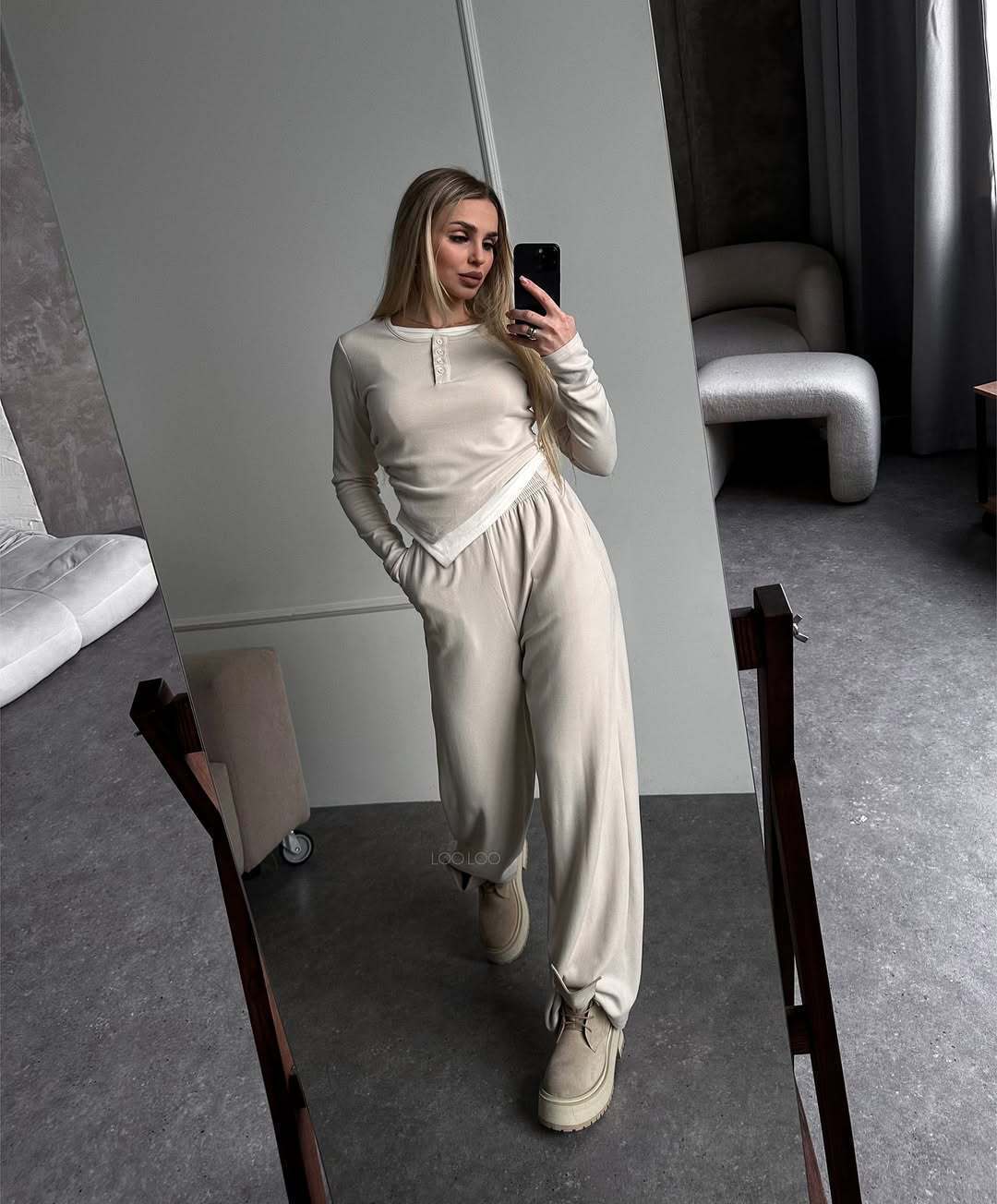 Damen gemütlicher Loungeanzug mit Langarmoberteil und weiter Hose Drune