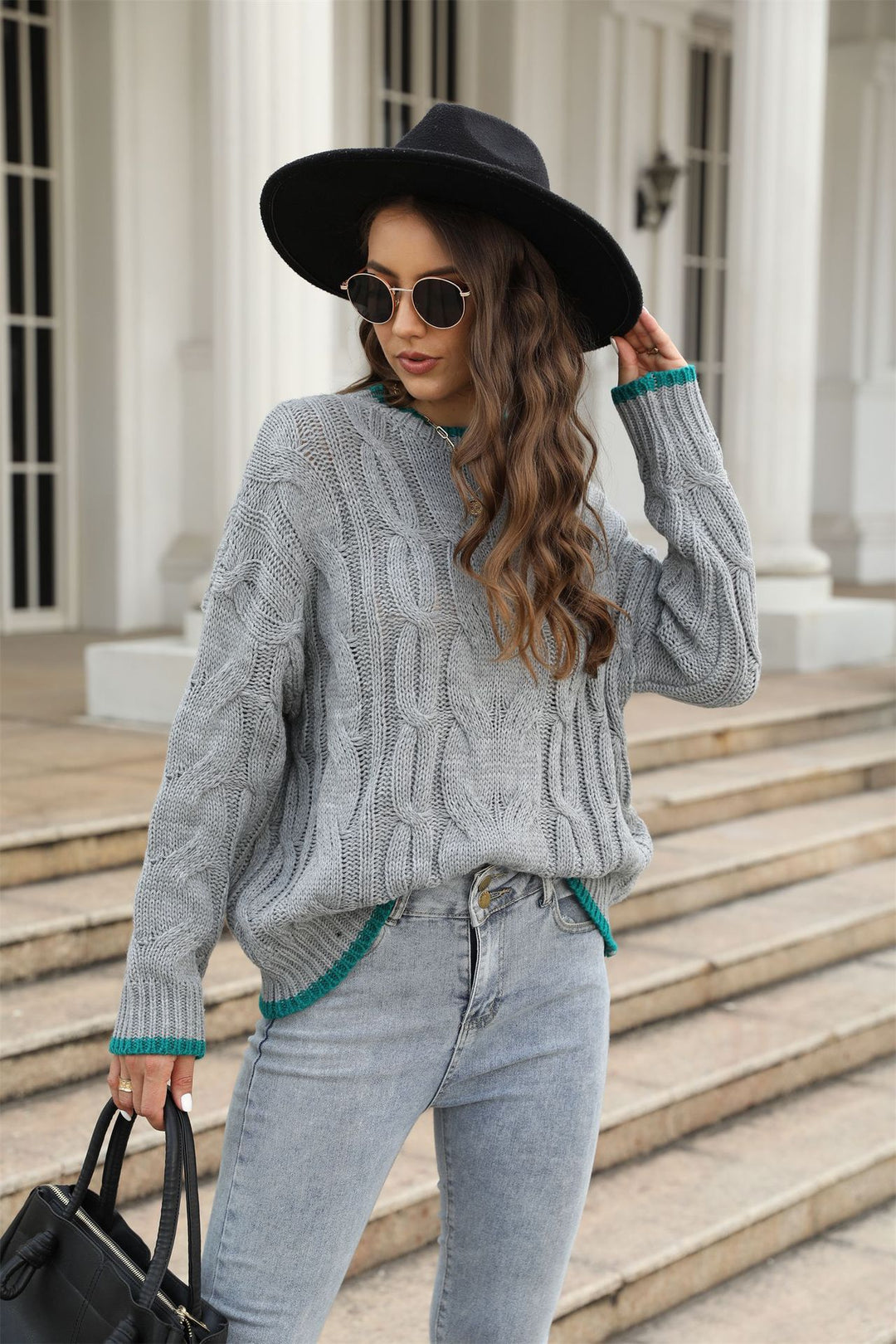 Damen Grobstrickpullover mit einzigartigem Zopfmuster und modischen Akzenten Drune