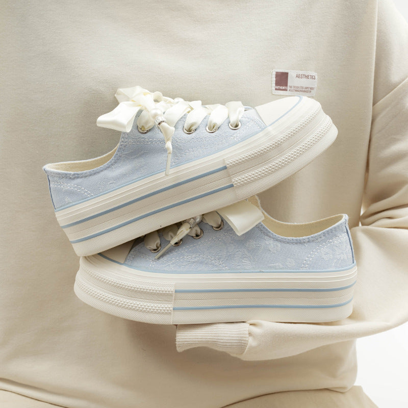 Damen Bequeme Plattform-Sneaker mit verspielten Schnürsenkeln und eleganter Oberfläche Drune