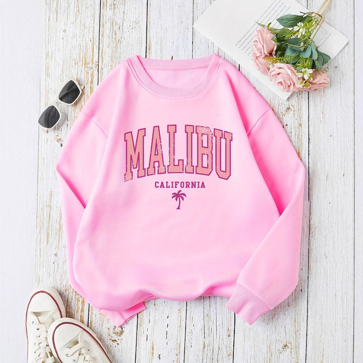 Damen Sweatshirt mit beschwingtem Malibu Schriftzug und lässigem Schnitt Drune