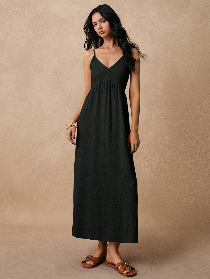 Damen Maxikleid mit feinen Spaghettiträgern und leichtem, atmungsaktivem Material Drune