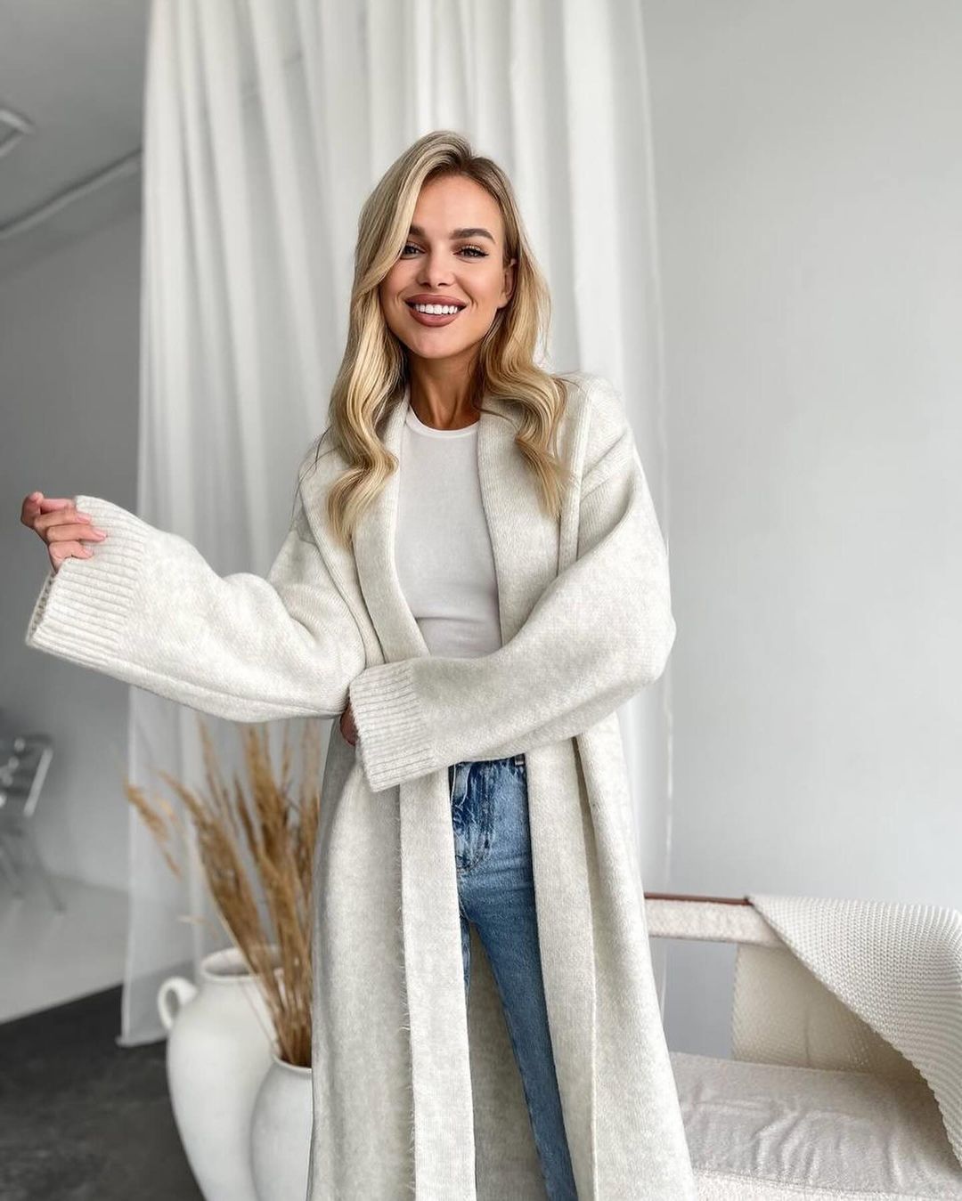 Damen Lange Strickjacke mit tiefem Kragen Drune