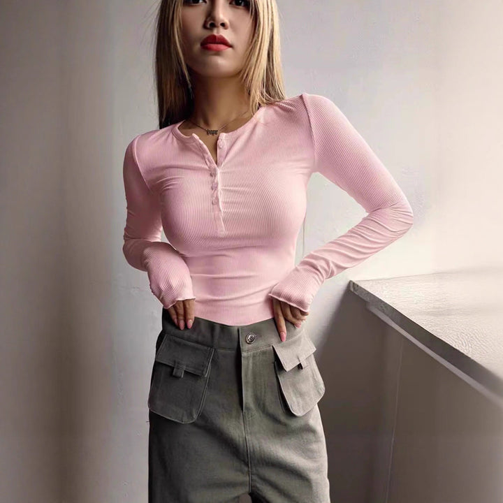 Damen Langarmshirt mit strukturiertem Rippenmuster und strategischem Knopfverschluss Drune