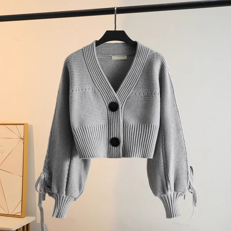 Damen modischer cropped Cardigan mit eleganten Knopfdetails und einzigartiger Rippstruktur Drune