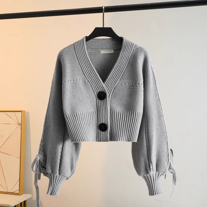 Damen modischer cropped Cardigan mit eleganten Knopfdetails und einzigartiger Rippstruktur Drune